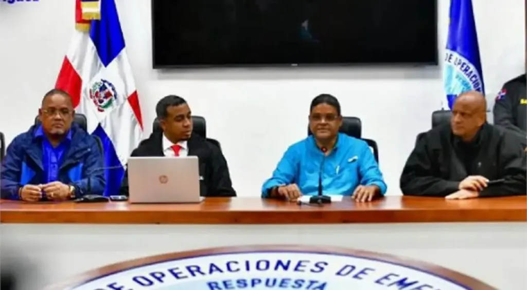 Autoridades dicen disturbio tropical dejó 27 muertos