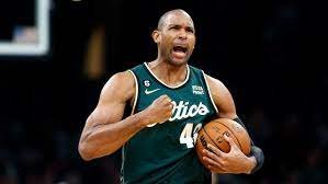 Dominicanos en la NBA empiezan en la temporada muy en baja