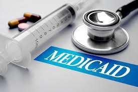 Excluyen a millones de la ayuda del Medicaid