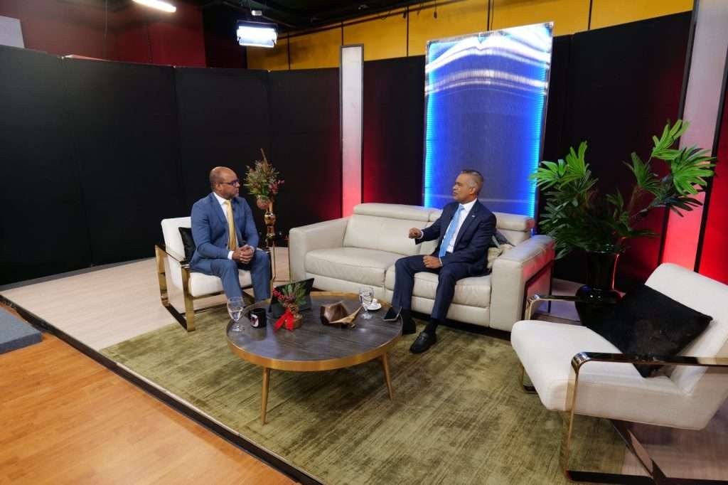 Joel Santos afirma se oponen al desarrollo del país quienes politizan contrato con Aerodom