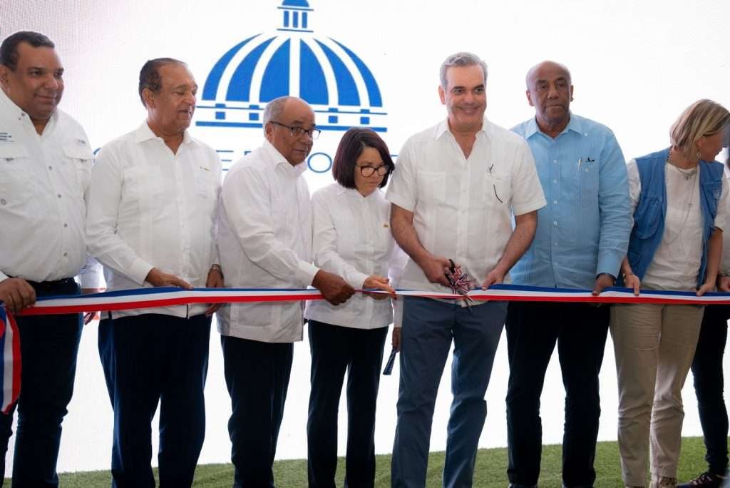 Presidente Abinader inaugura obras eléctricas en Santiago Rodríguez en beneficio de 1,750 comunitarios