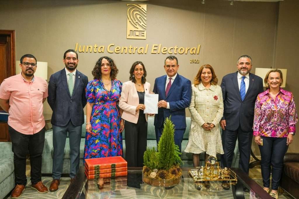 Virginia Antares asegura no usará el Gobierno como botín personal