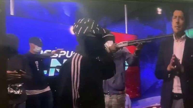 Politólogo indica que toma de canal de TV en Ecuador muestra poderío del narco en esa nación