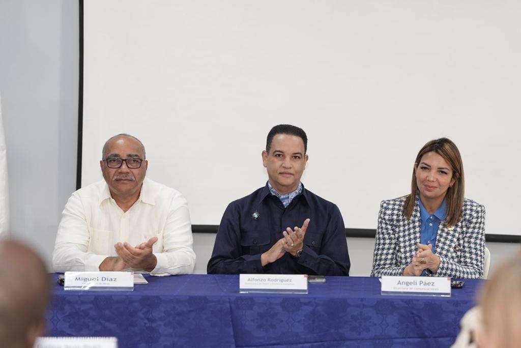 MEM inicia curso sobre minería para servidores públicos