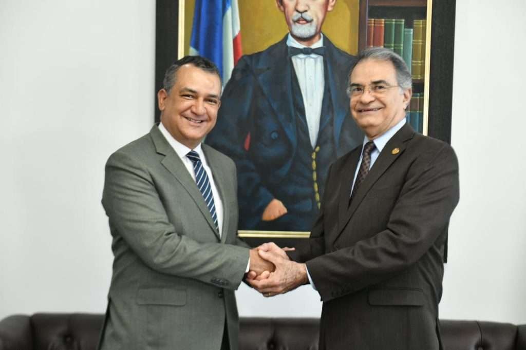 Presidentes de la JCE y del TSE trata tema sobre boleta electoral
