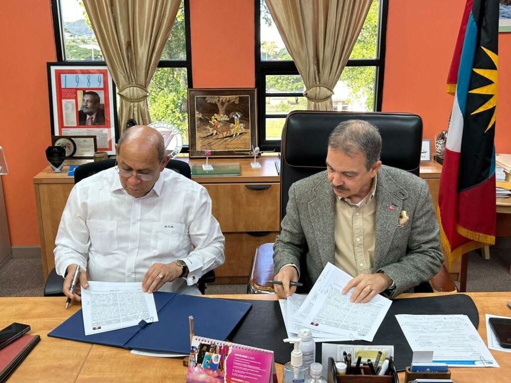 Infotep suscribe acuerdo con Antigua y Barbuda para capacitar diáspora dominicana