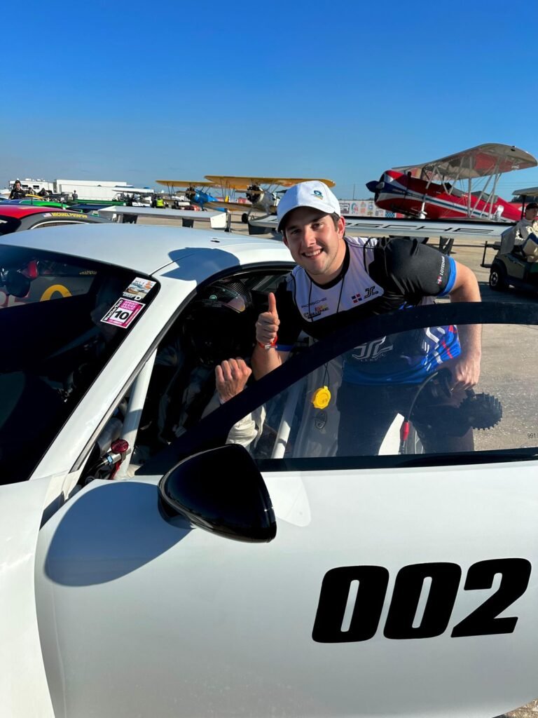 Jimmy Llibre cierra el 2024 ocupando el primer lugar de las Famosas Clásicas 12 horas de Sebring, Florida