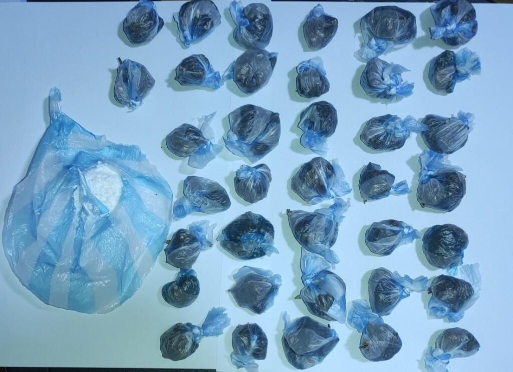 Policía desmantela puntos de distribución de sustancias controladas en Villa Mella