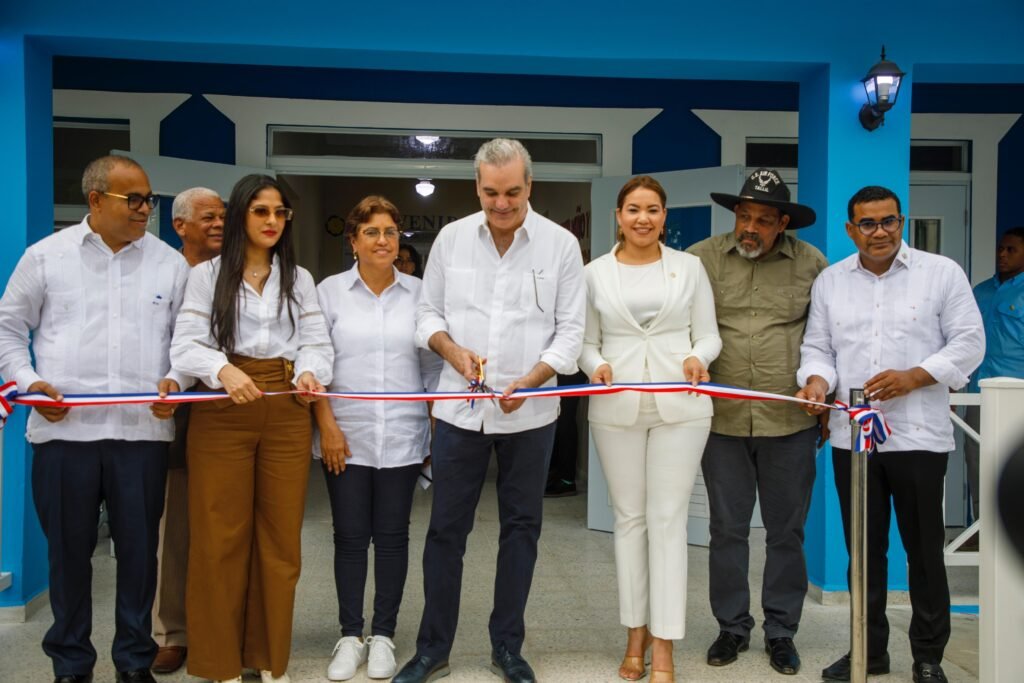 Presidente Abinader inaugura un CAIPI y un nuevo Instituto Tecnológico San Ignacio Loyola, en Dajabón