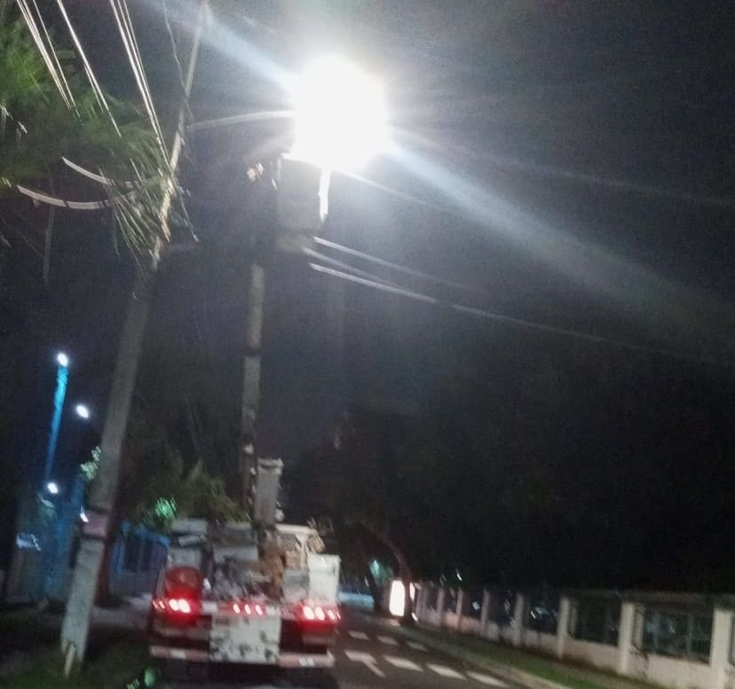 EDEEste Mejora el Alumbrado Público en Diversos Sectores de la capital