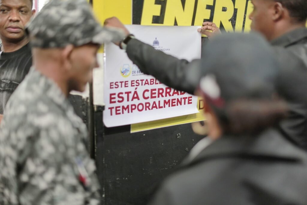 El COBA cierra cinco negocios y notifica 11 en Operación Garantía de Paz en el DN