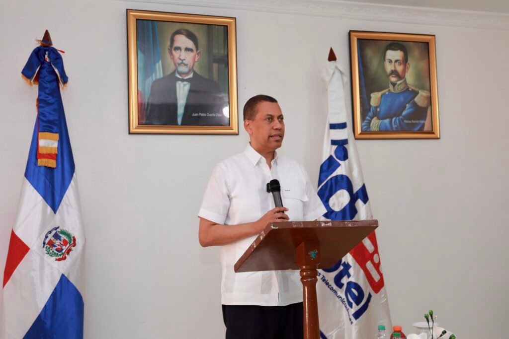 Indotel promueve soberanía nacional con iniciativas para eliminar interferencias radiales haitianas en la frontera