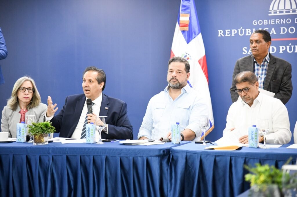 Sancionarán a empresas que incumplan regulaciones en uso de plaguicidas cerca de escuelas