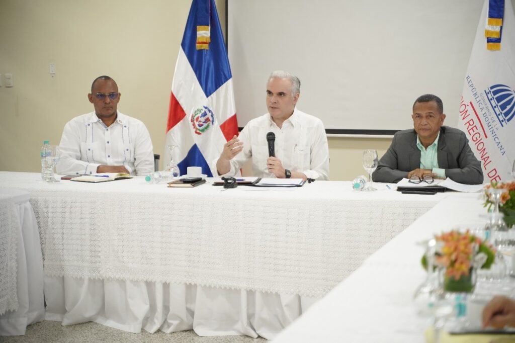 Minerd despliega agenda en Puerto Plata para fortalecer soluciones educativas