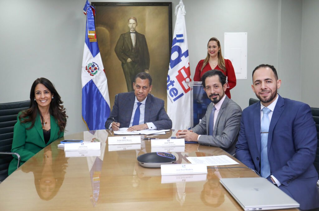 RD y Costa Rica firman acuerdo para avanzar en transformación digital segura
