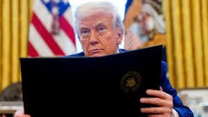 Trump insta al Congreso a eliminar el cambio de hora por el verano