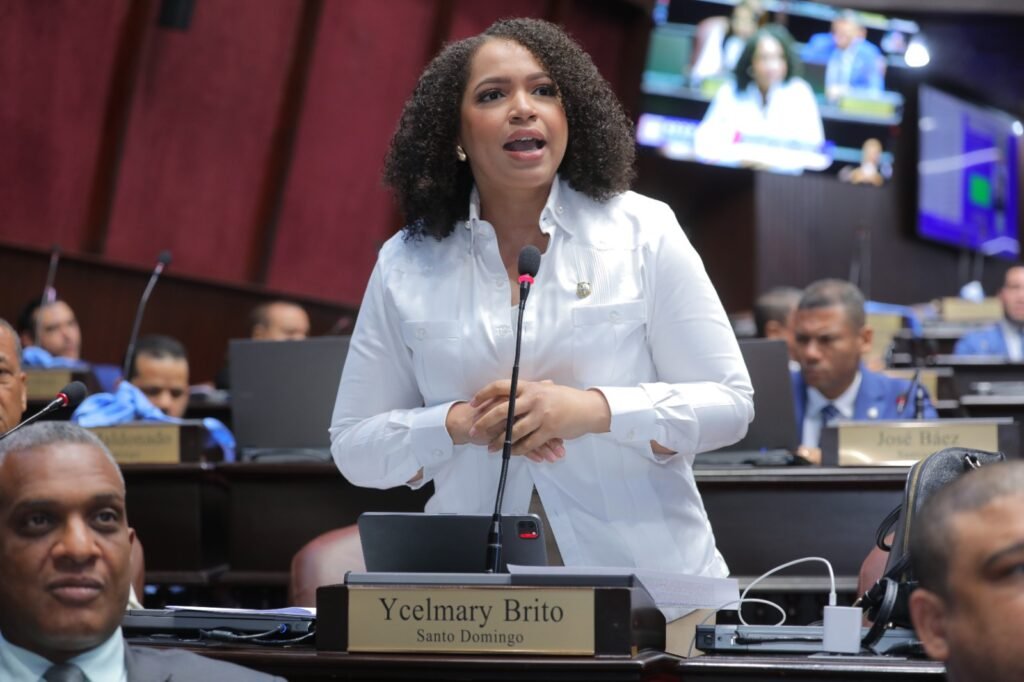 Diputada Juliana O’Neal: “Una chacabana puede esperar. Un tratamiento, no”
