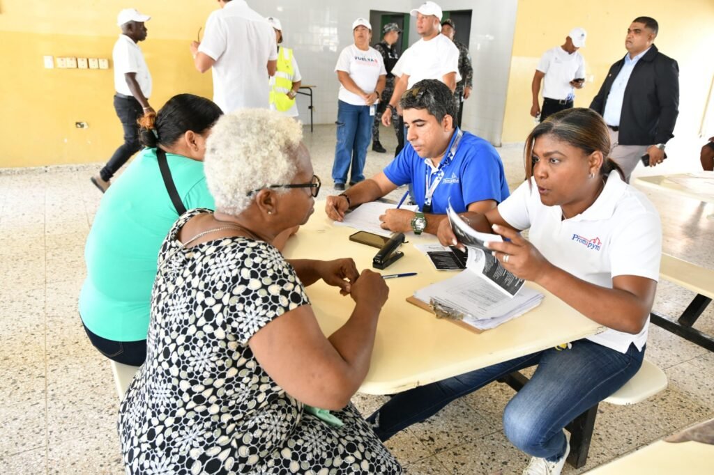 Más de 5,000 personas reciben apoyo integral del Gobierno por Interior y Policía en el Capotillo