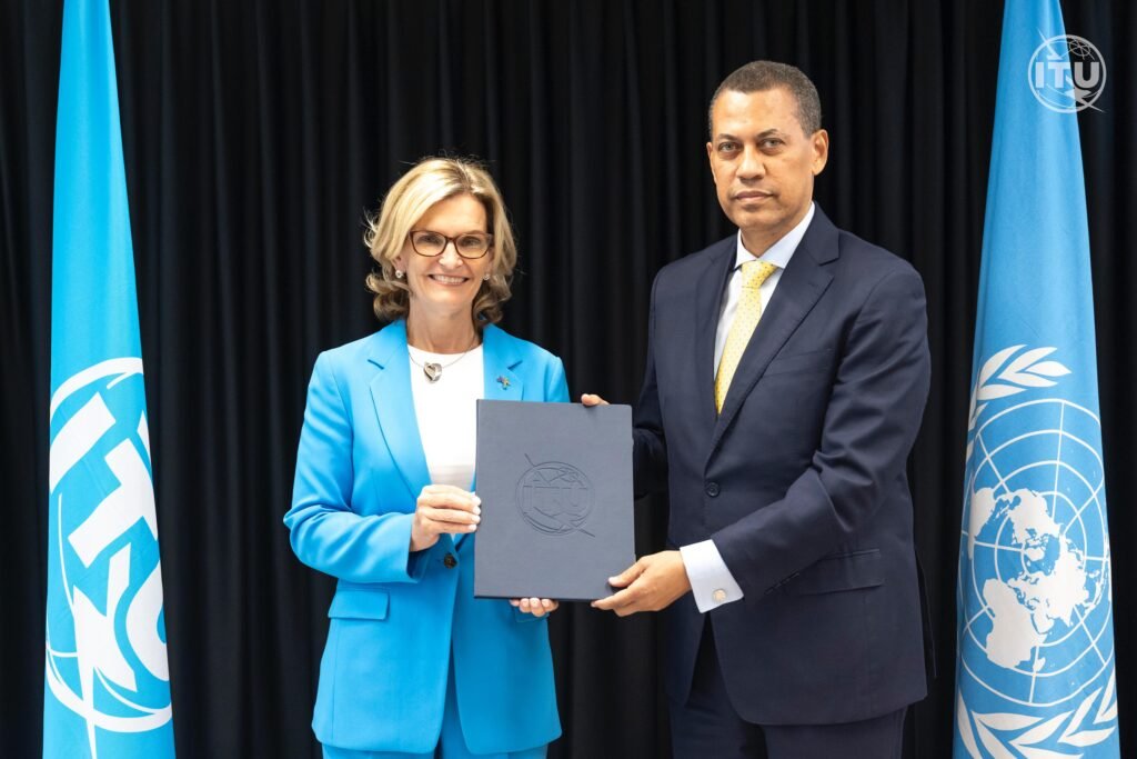 RD y la UIT transformará dos provincias en ciudades inteligentes