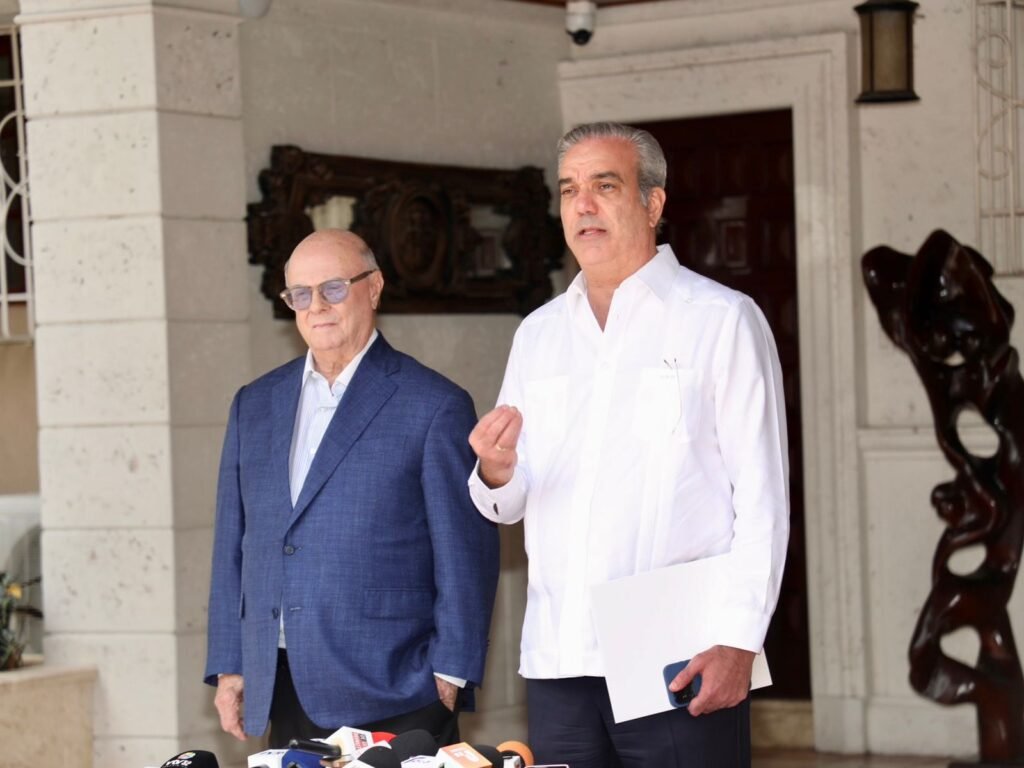 Abinader resalta consenso nacional ante crisis haitiana tras reunión con Mejía