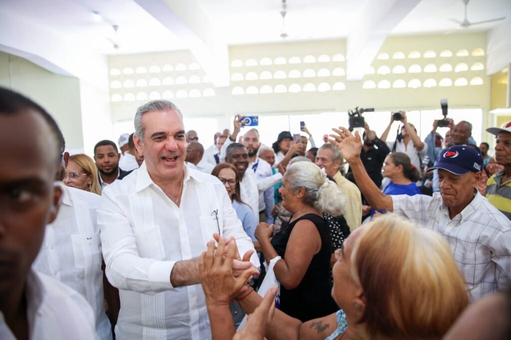 Abinader entregará obras hidráulicas, deportivas, energéticas y sociales en Azua