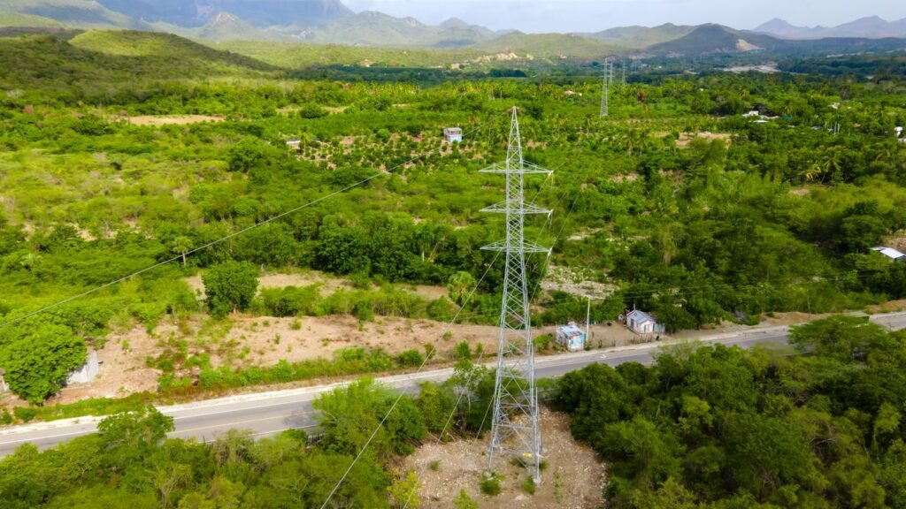 Ministro Joel Santos destaca importancia de la línea de transmisión 138 kV en el Cruce de Ocoa–Ocoa