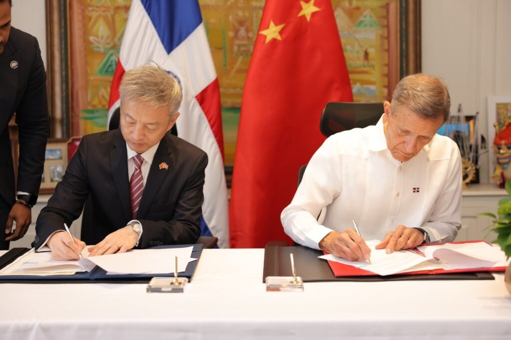 RD y China continúan afianzando relación bilateral