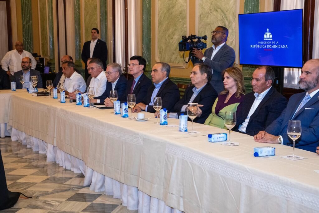 Empresarios y sectores productivos dicen estar confiados con el crecimiento de la República Dominicana