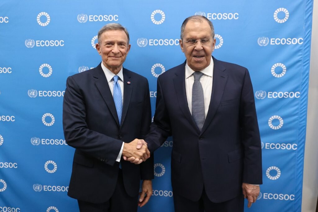 Roberto Álvarez sostiene reunión con canciller de Rusia en el marco de la Asamblea General de la ONU