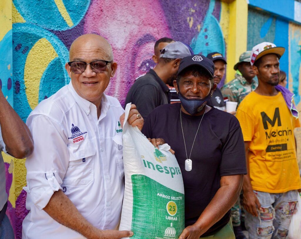 Inespre impacta a cientos de personas de Gran Santo Domingo con su Ruta Alimentaria