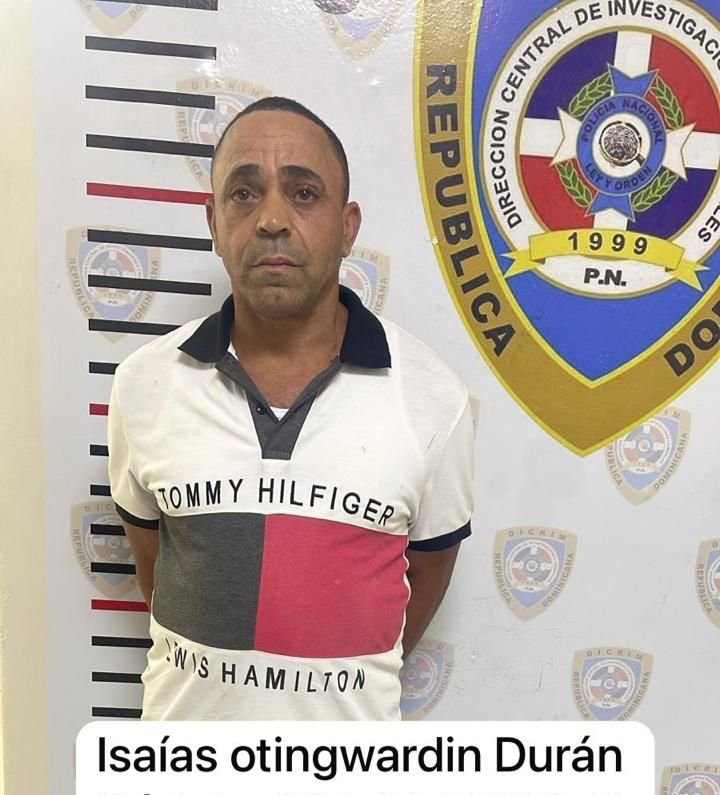 Policía Nacional captura a dos hombres dedicados al “cambiazo” de tarjetas bancarias