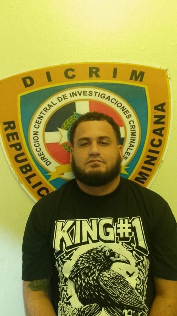 Policía Nacional apresa hombre que mantenía retenida a su expareja en La Vega