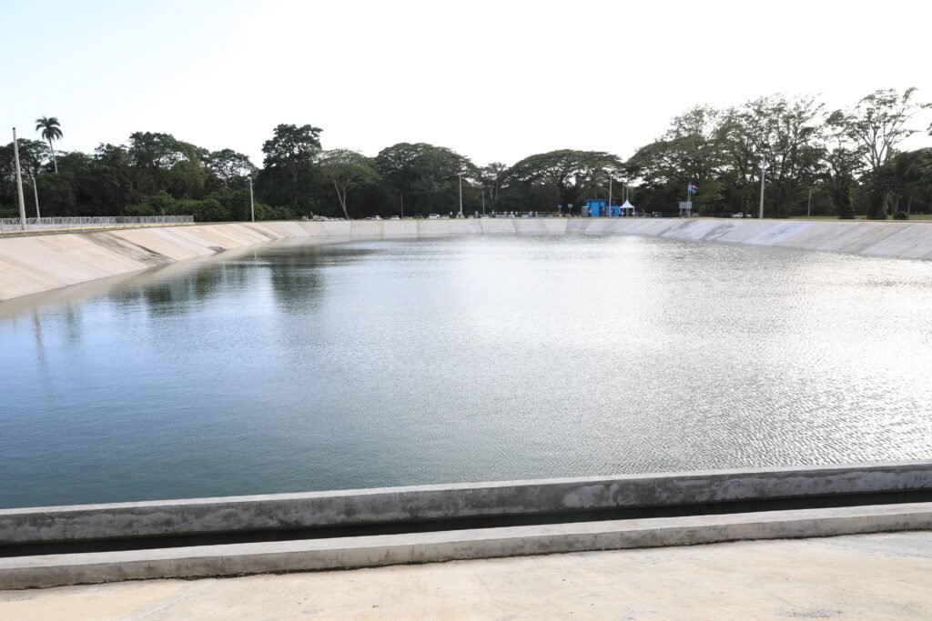 Abinader inaugura planta de tratamiento de aguas residuales en el municipio Pimentel