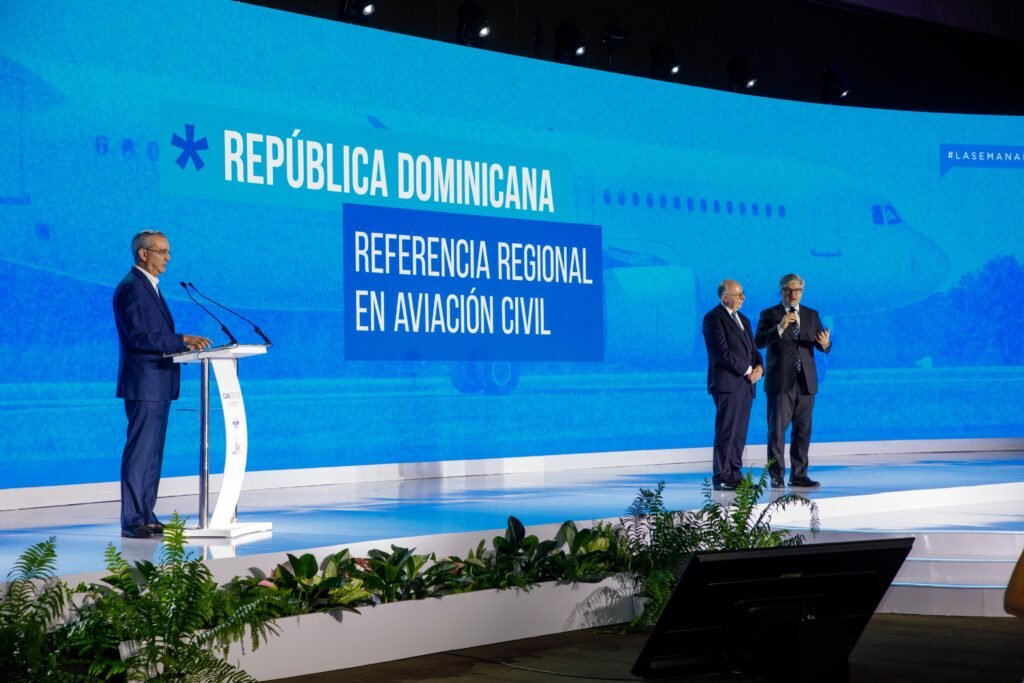 Presidente Abinader dice “sin conectividad aérea no hay éxito en turismo”;