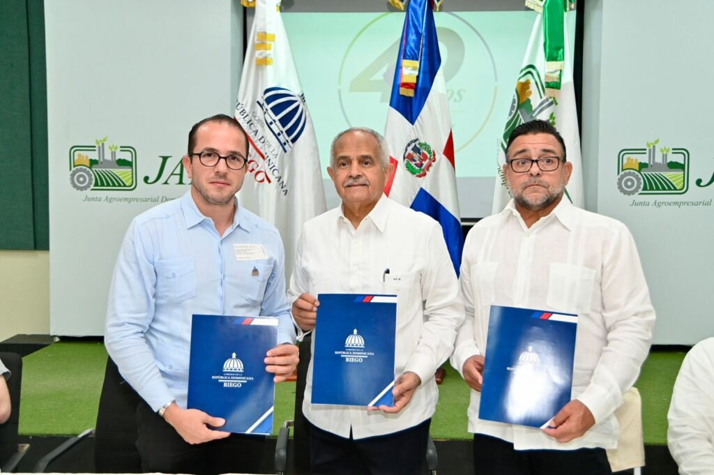 TNR y JAD firman acuerdo para impulsar la tecnificación del riego y fortalecer la productividad agrícola