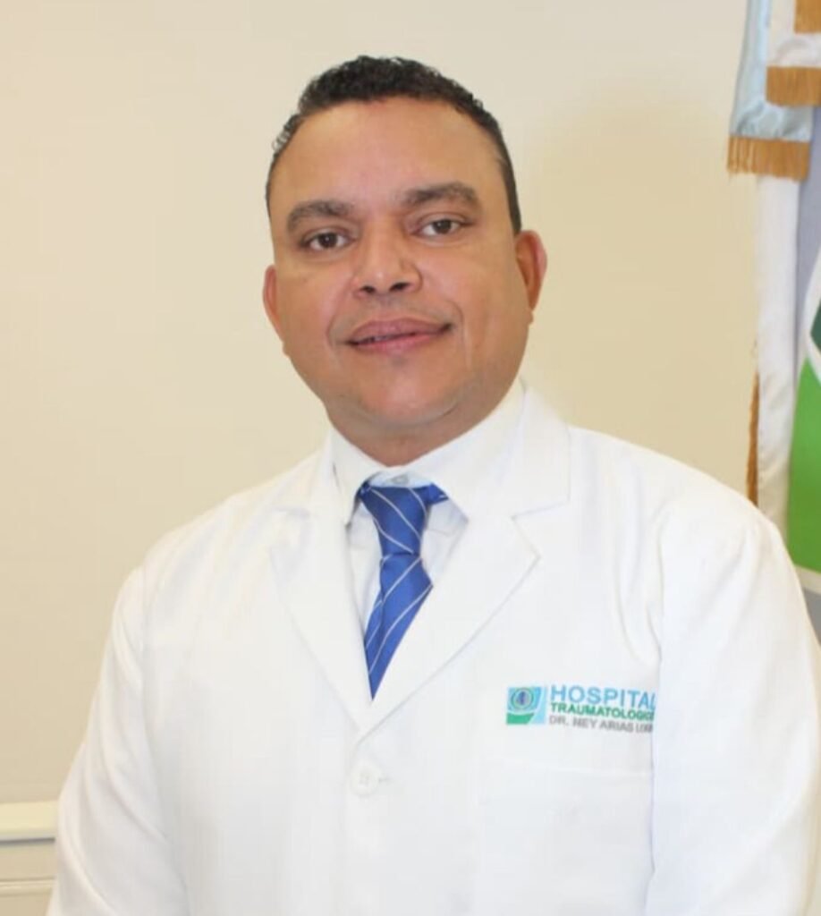 Presidente designa a Julio Landrón como director del Servicio Nacional de Salud