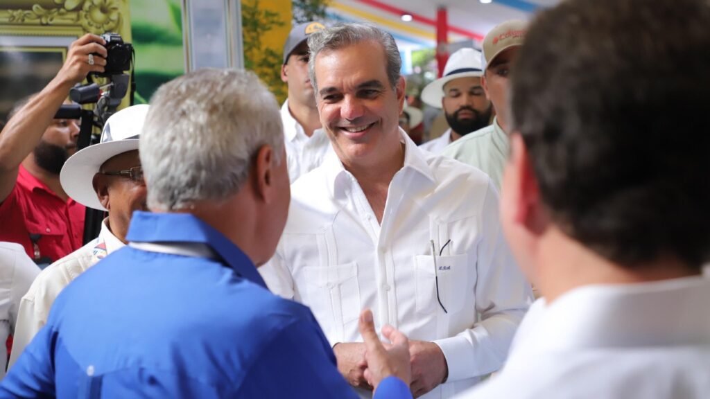 Abinader inaugurará este sábado un centro educativo, un acueducto y un mercado municipal en San Juan