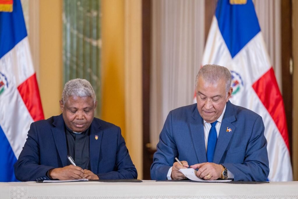 Presidencia de la República fortalece el desarrollo del sur profundo con acuerdo para financiar 300 becas universitarias