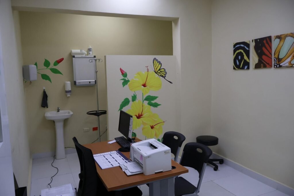Desarrollo de la Comunidad inaugura cuatro nuevos consultorios en la Maternidad Altagracia