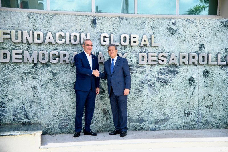 Gobierno se reunirá con Leonel esta tarde para tratar efectos crisis global