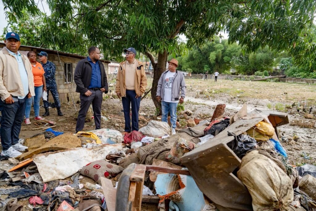 DASAC lleva ayuda a Los Alcarrizos y La Guáyiga tras daños provocados por inundaciones