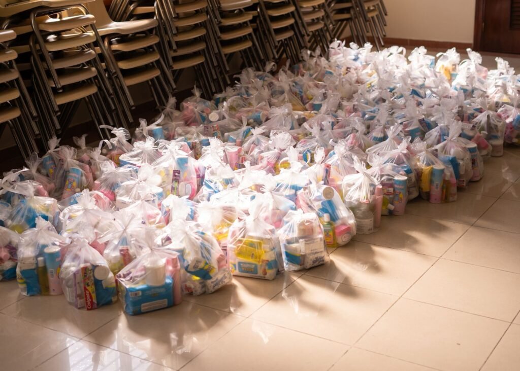 Iglesia de Jesucristo entrega 200 kits de higiene en hospital materno infantil de Santo Domingo Este