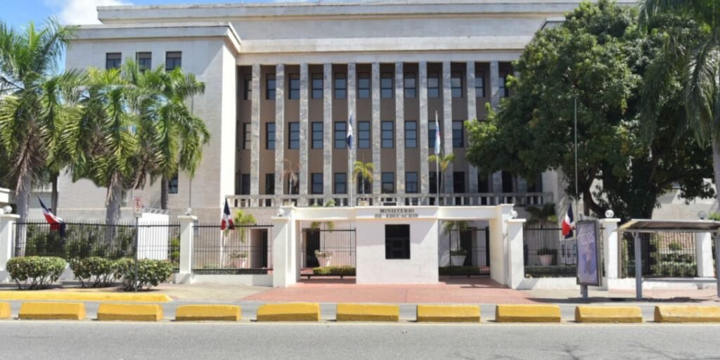 Ministerio de Educación informa avance del 43% de la sexta etapa de la Evaluación de Desempeño Docente