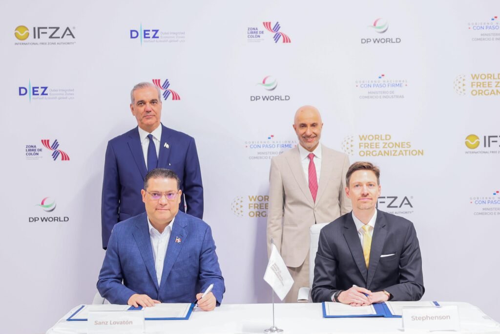 Gobierno dominicano y Organización Mundial de Zonas Francas firman memorando para fortalecer cooperación y promover inversiones