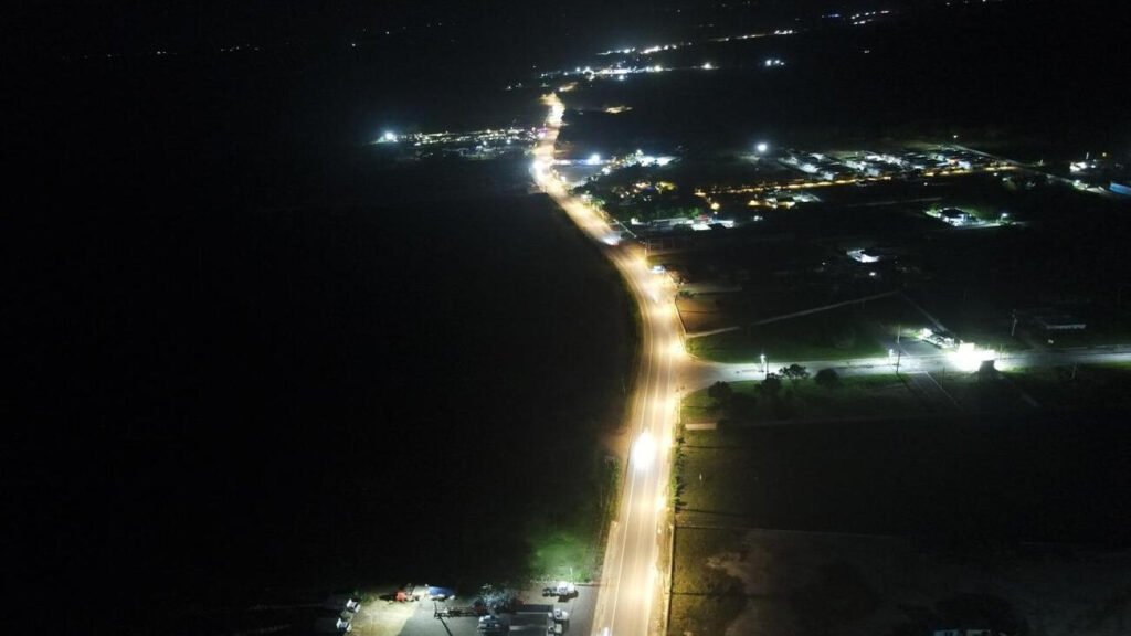 Edeeste ilumina principal acceso a Higüey con inversión superior a RD$8.2 millones Edeeste