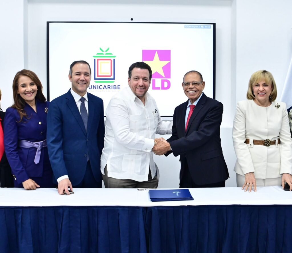 UNICARIBE y Comisión Formación de Valores PLD impulsan programa ético educativo UNICARIBE