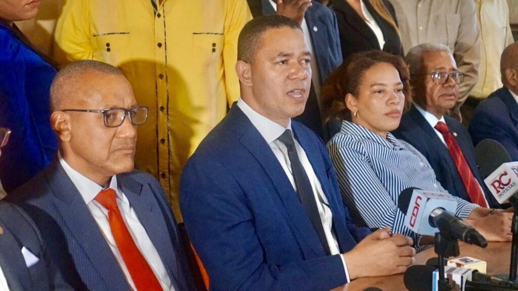 Jhonny Aristy exige convocatoria inmediata para integrar la Comisión Nacional Electoral del Colegio de Abogados Jhonny Aristy