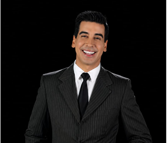 Manuel Meccariello regresa al teatro dominicano con la obra La Cresta, de Marina Frías Manuel