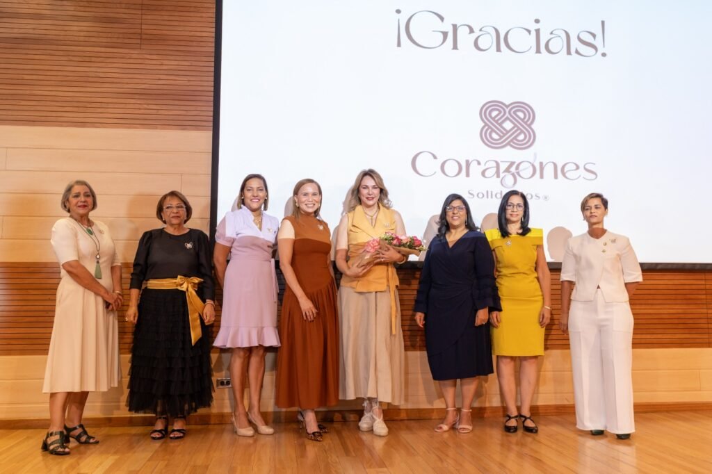 Fundación Corazones Solidarios Contra el Cáncer celebra conferencia benéfica en apoyo a pacientes con cáncer cáncer