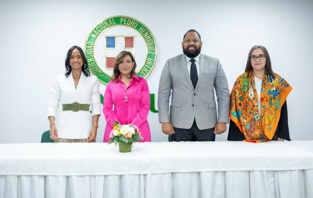 Gabinete de Política Social y UNPHU